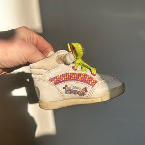 Vintage disney babies sneakers size 4